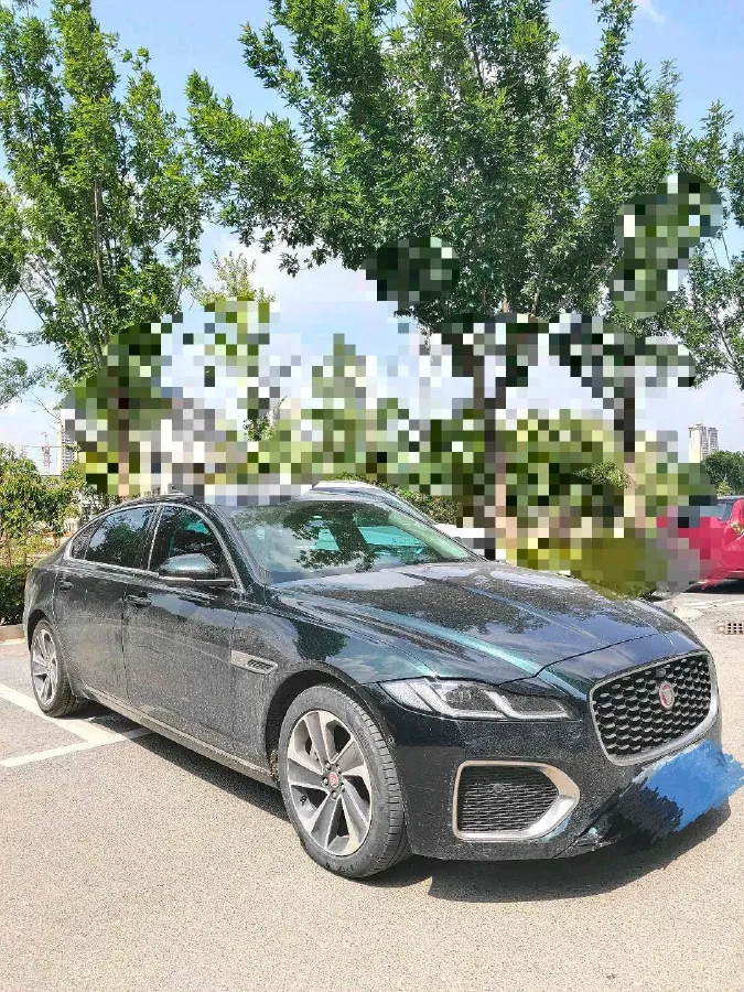 2023 Jaguar XFL 2.0T 200HP L4 8AT,autocango,china used car exporter,china ev exporter,chinese used car exporter,chinese used ev exporter
