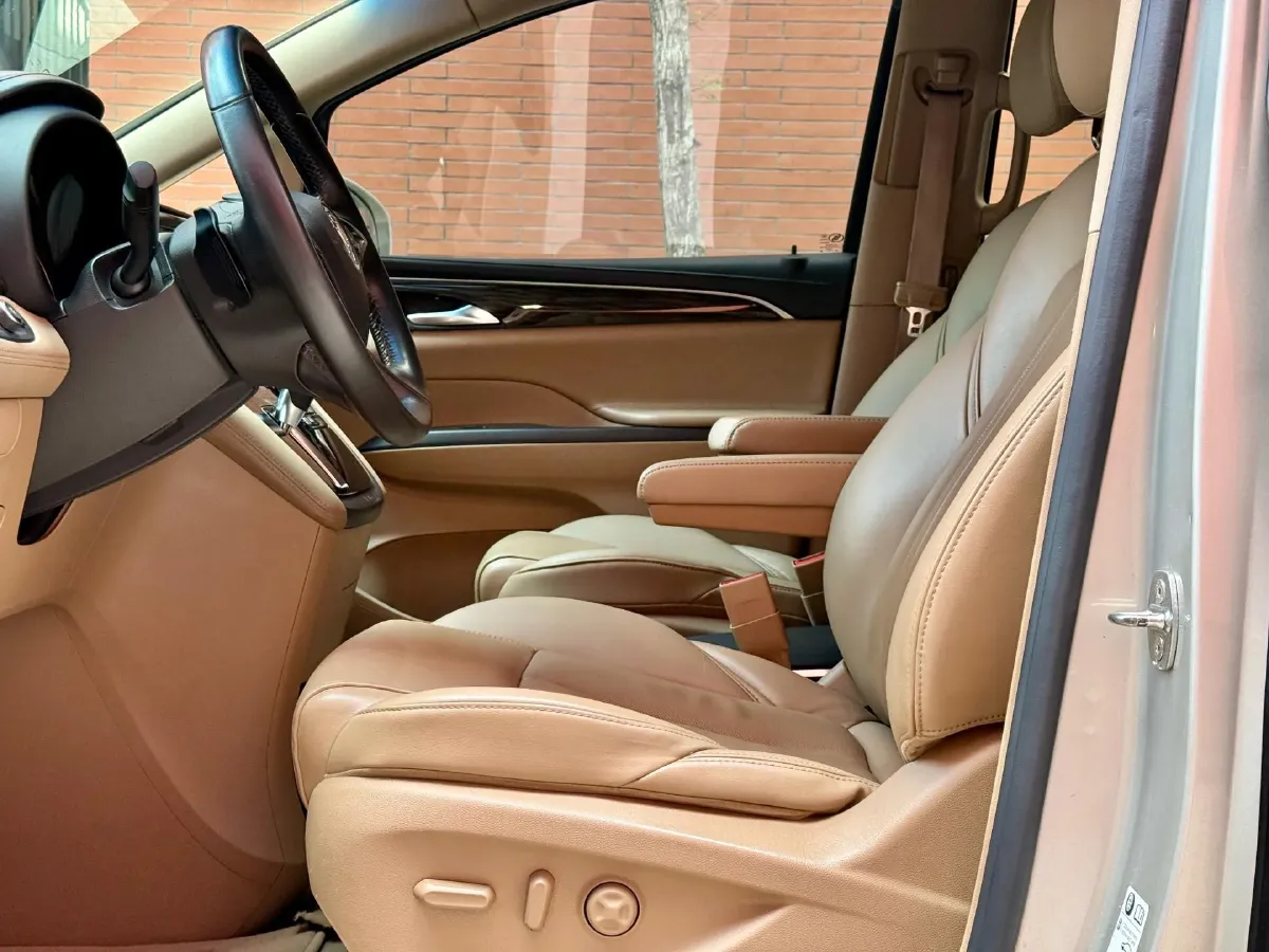 2018 Buick GL8 2.0T 260HP L4 6AT,autocango,china used car exporter,china ev exporter,chinese used car exporter,chinese used ev exporter