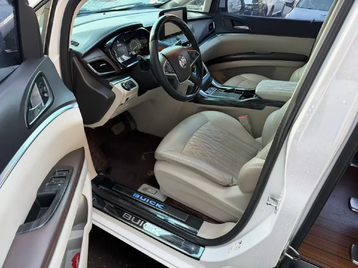 2021 Buick GL8 2.0T 237HP L4 9AT,autocango,china used car exporter,china ev exporter,chinese used car exporter,chinese used ev exporter