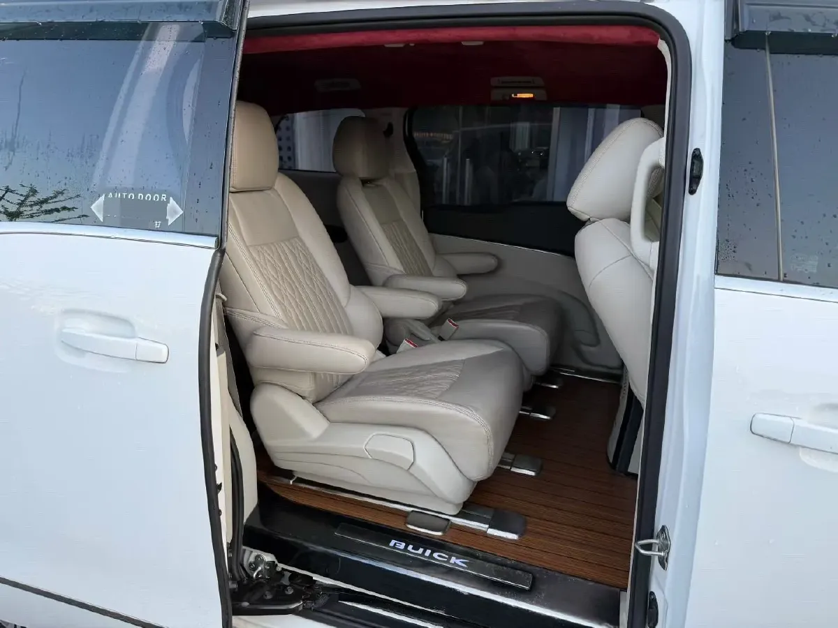 2021 Buick GL8 2.0T 237HP L4 9AT,autocango,china used car exporter,china ev exporter,chinese used car exporter,chinese used ev exporter