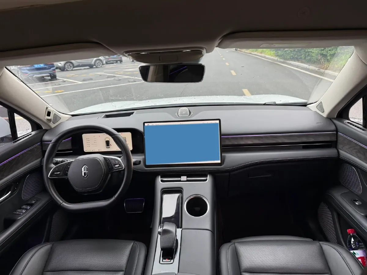 2022 Isuzu Mu-X 2.0T 220HP L4 8AT,autocango,china used car exporter,china ev exporter,chinese used car exporter,chinese used ev exporter
