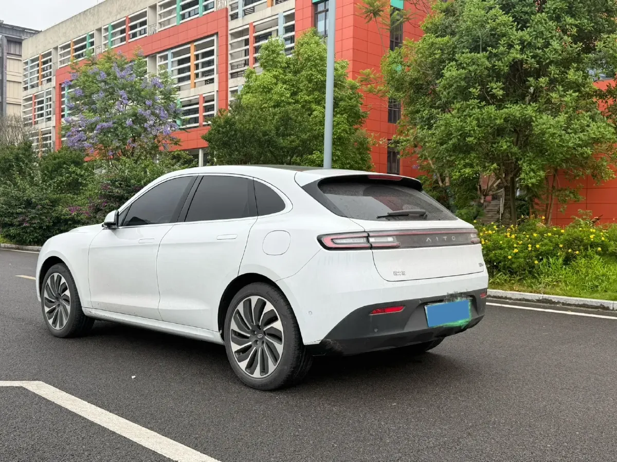 2022 Isuzu Mu-X 2.0T 220HP L4 8AT,autocango,china used car exporter,china ev exporter,chinese used car exporter,chinese used ev exporter