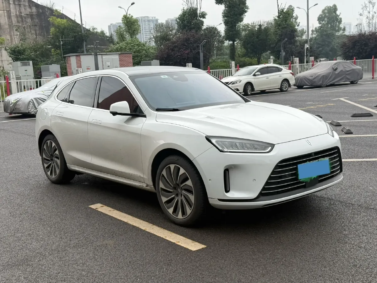 2022 Isuzu Mu-X 2.0T 220HP L4 8AT,autocango,china used car exporter,china ev exporter,chinese used car exporter,chinese used ev exporter