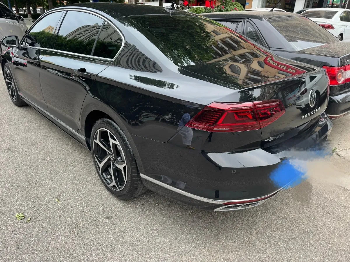 2024 Volkswagen Magotan 2.0T 186HP L4 7DCT,autocango,china used car exporter,china ev exporter,chinese used car exporter,chinese used ev exporter