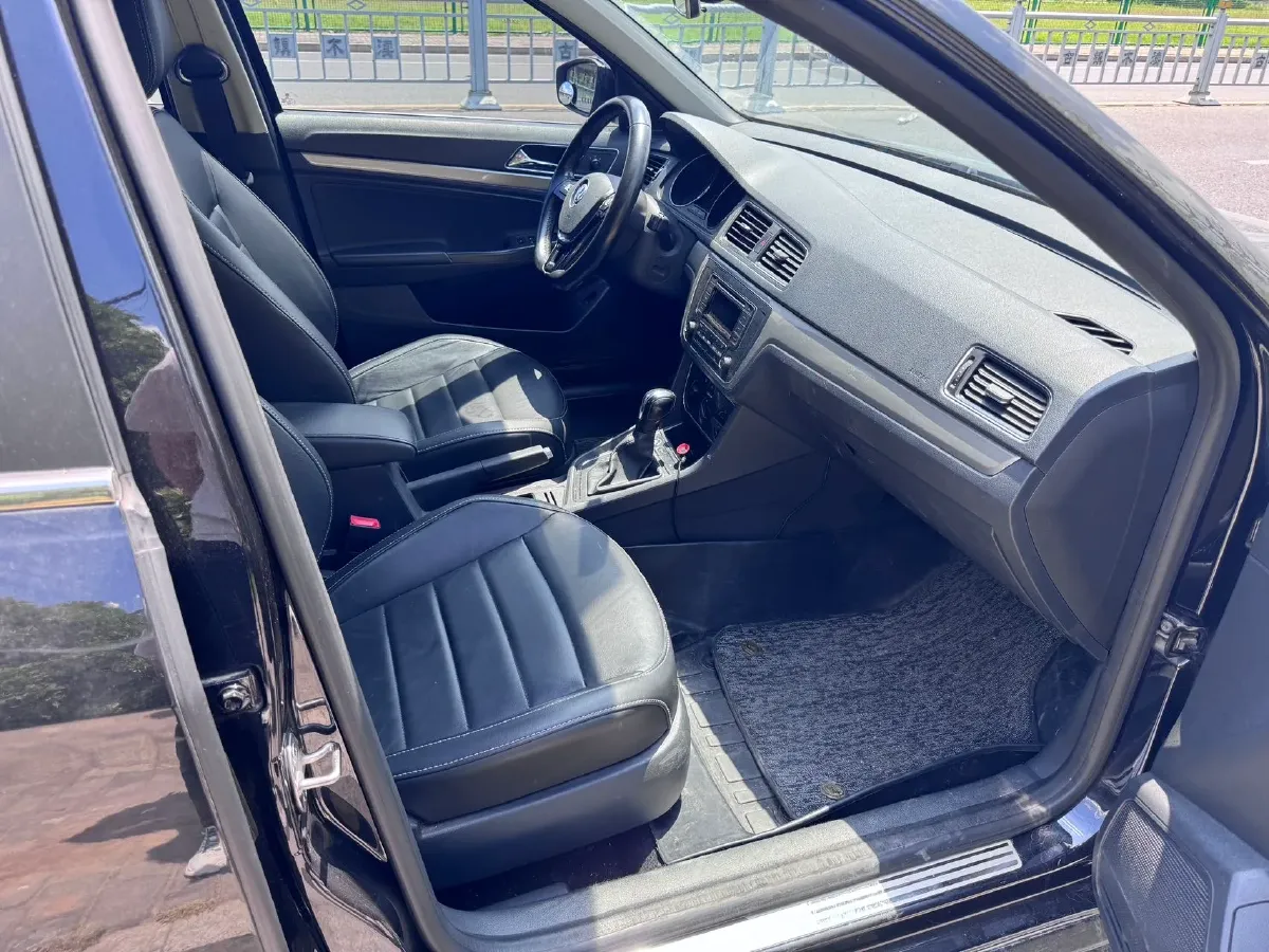 2017 Buick Excelle 1.5L 114HP L4 6AT,autocango,china used car exporter,china ev exporter,chinese used car exporter,chinese used ev exporter