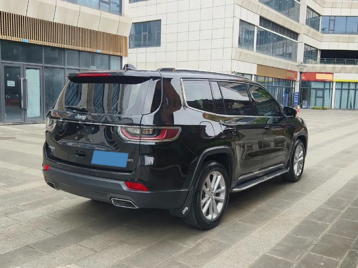 2020 Jeep Grand Commander 2.0T 234HP L4 9AT,autocango,china used car exporter,china ev exporter,chinese used car exporter,chinese used ev exporter