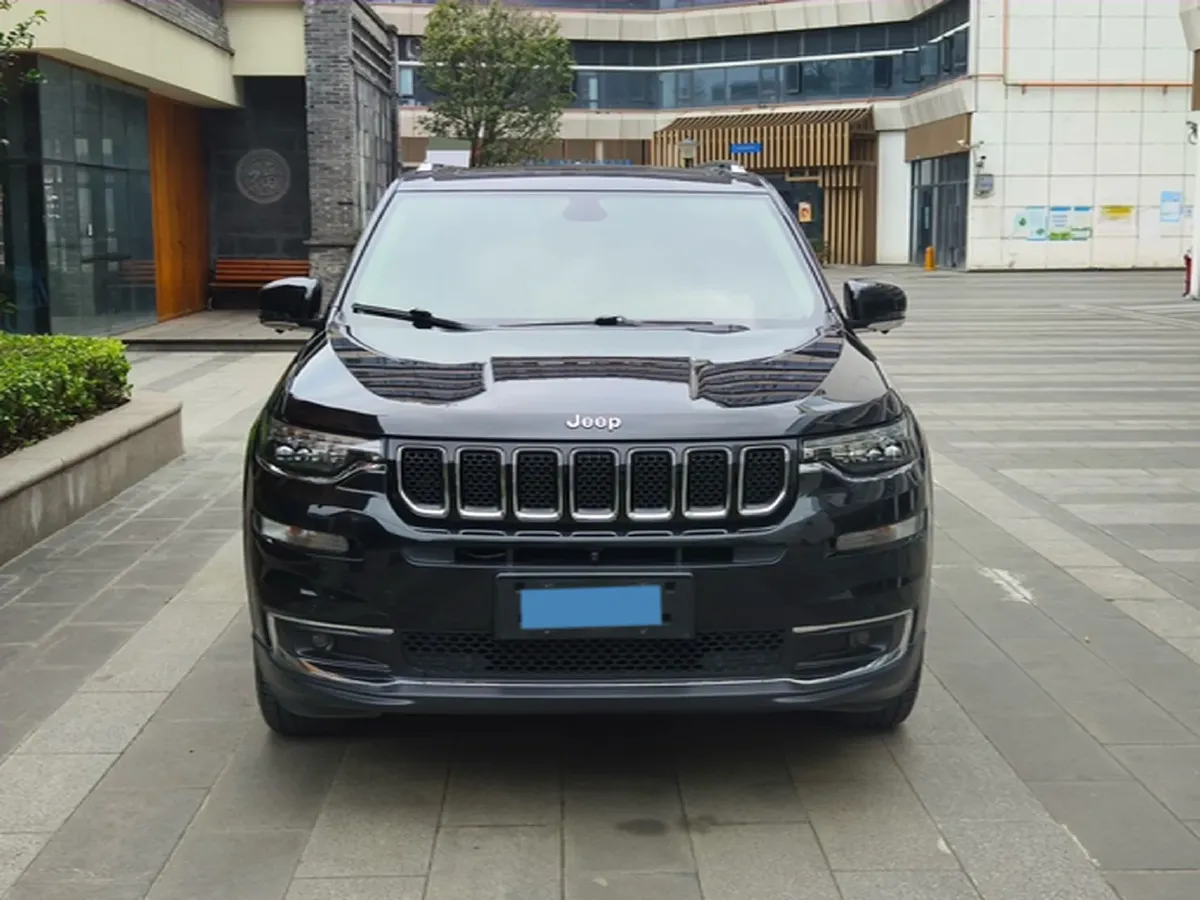 2020 Jeep Grand Commander 2.0T 234HP L4 9AT,autocango,china used car exporter,china ev exporter,chinese used car exporter,chinese used ev exporter