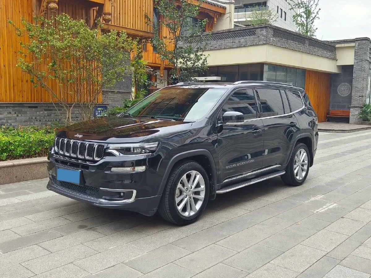 2020 Jeep Grand Commander 2.0T 234HP L4 9AT,autocango,china used car exporter,china ev exporter,chinese used car exporter,chinese used ev exporter