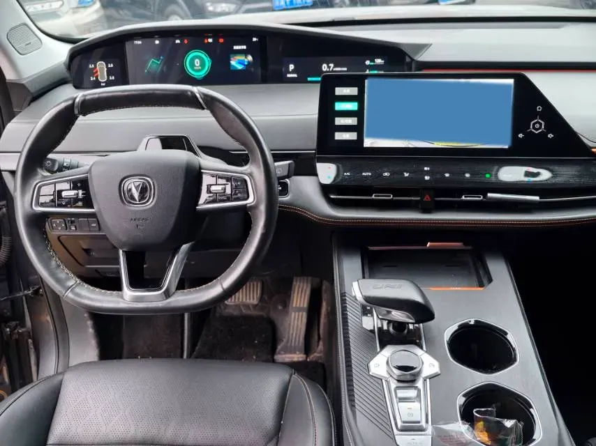 2021 ChangAn UNI-K 2.0T 233HP L4 8AT,autocango,china used car exporter,china ev exporter,chinese used car exporter,chinese used ev exporter