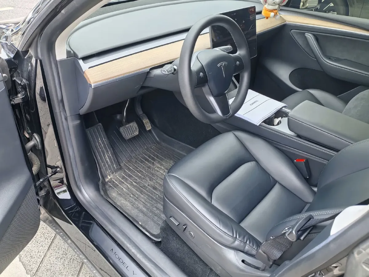 2022 Tesla Model Y BEV 60KWH,autocango,china used car exporter,china ev exporter,chinese used car exporter,chinese used ev exporter