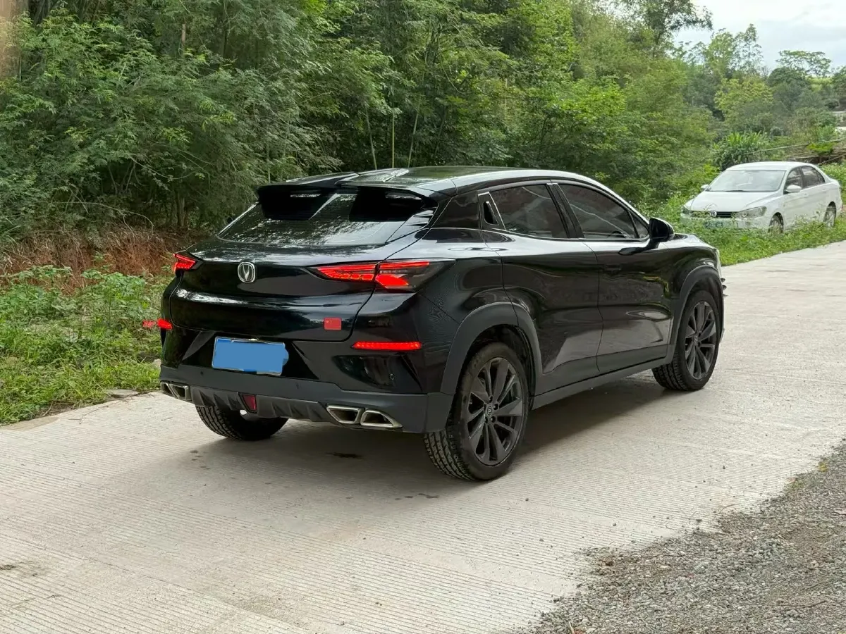 2020 ChangAn UNI-T 1.5T 180HP L4 7DCT,autocango,china used car exporter,china ev exporter,chinese used car exporter,chinese used ev exporter