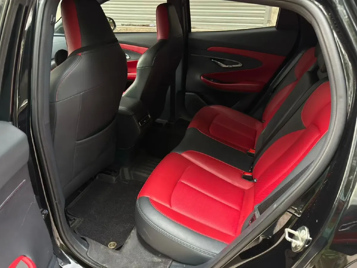 2020 ChangAn UNI-T 1.5T 180HP L4 7DCT,autocango,china used car exporter,china ev exporter,chinese used car exporter,chinese used ev exporter