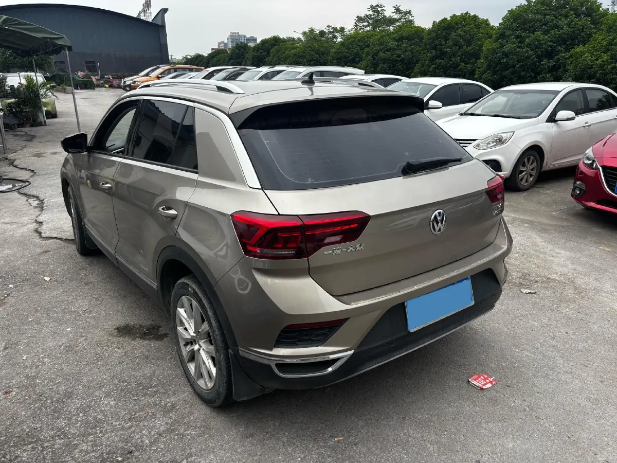 2019 Volkswagen T-Roc 1.4T 131HP L4 7DCT,autocango,china used car exporter,china ev exporter,chinese used car exporter,chinese used ev exporter