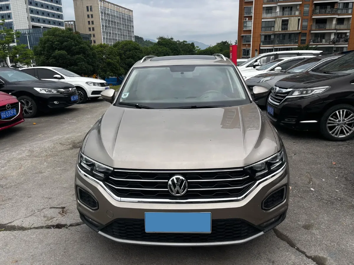 2019 Volkswagen T-Roc 1.4T 131HP L4 7DCT,autocango,china used car exporter,china ev exporter,chinese used car exporter,chinese used ev exporter