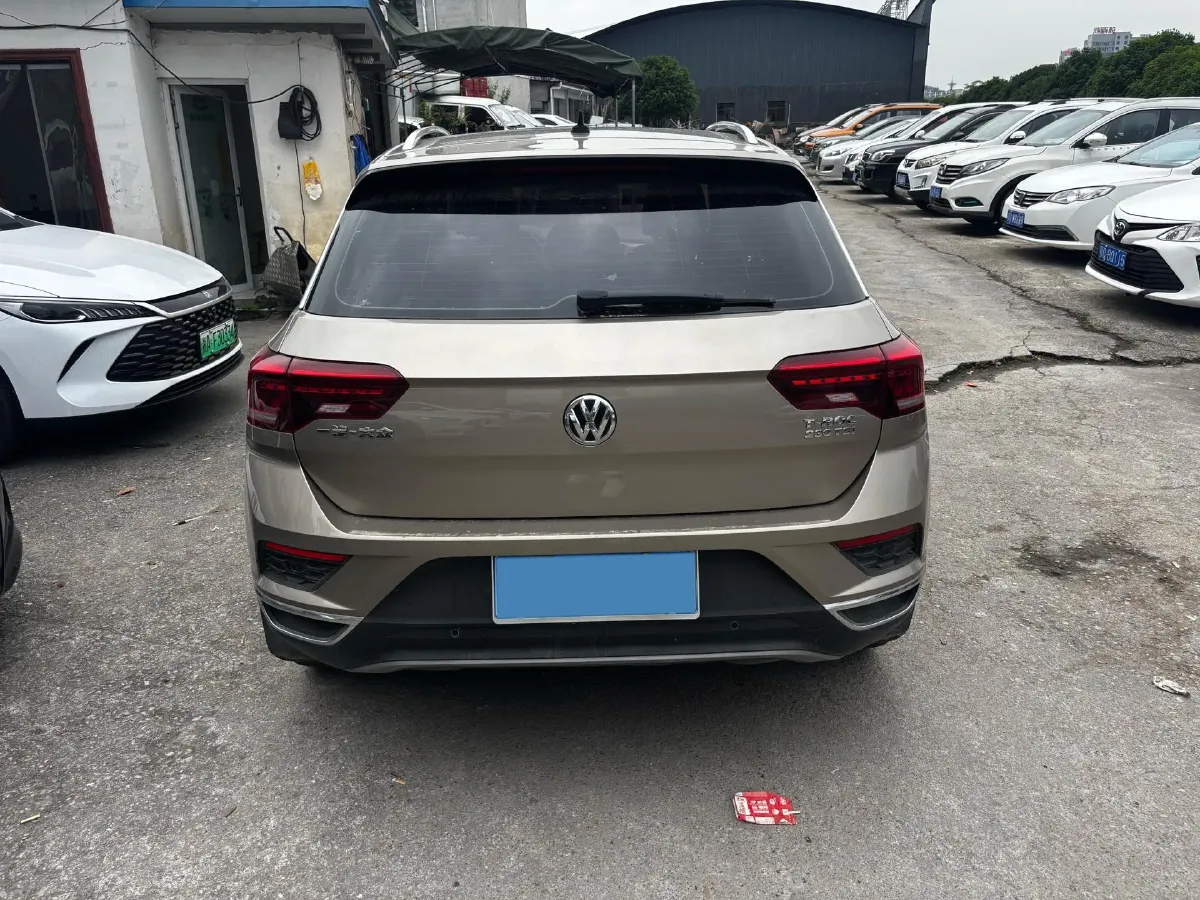 2019 Volkswagen T-Roc 1.4T 131HP L4 7DCT,autocango,china used car exporter,china ev exporter,chinese used car exporter,chinese used ev exporter