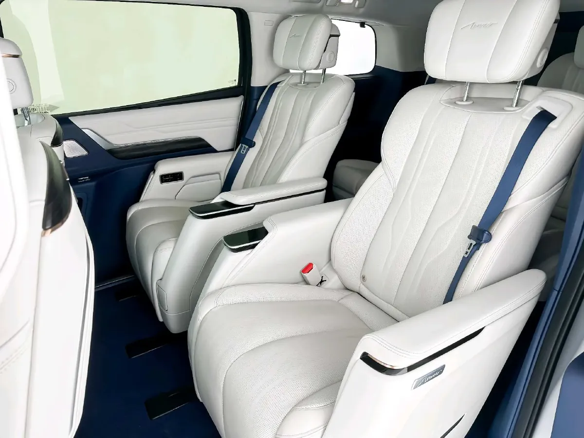 2023 Buick Century 2.0T 237HP L4 9AT,autocango,china used car exporter,china ev exporter,chinese used car exporter,chinese used ev exporter