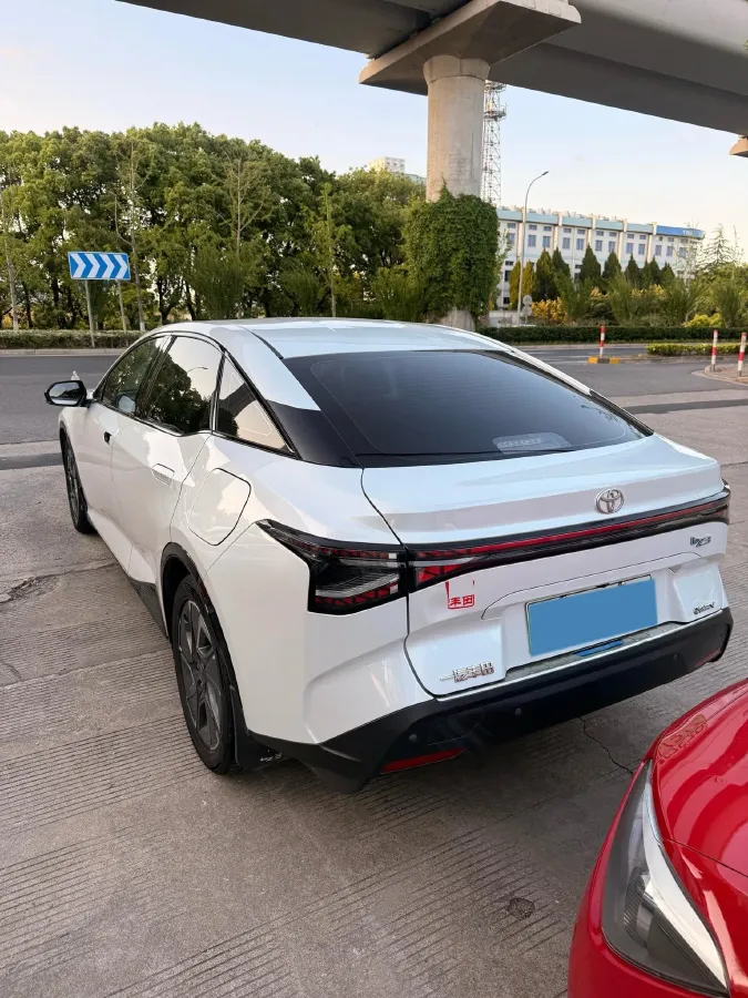 2023 Toyota bZ3 BEV 49.92KWH,autocango,china used car exporter,china ev exporter,chinese used car exporter,chinese used ev exporter