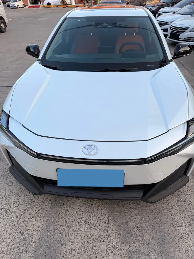 2023 Toyota bZ3 BEV 49.92KWH,autocango,china used car exporter,china ev exporter,chinese used car exporter,chinese used ev exporter