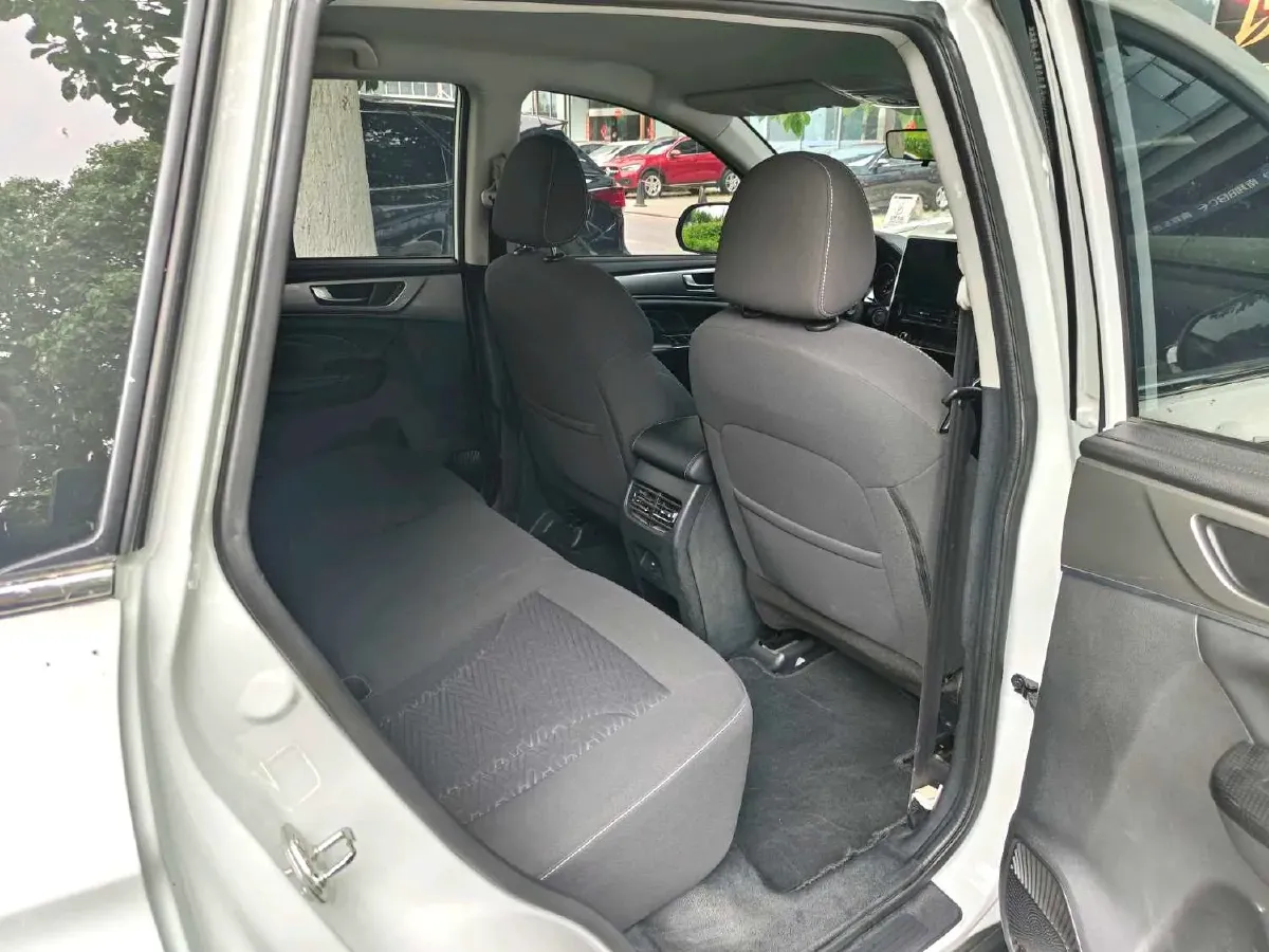 2023 Haval M6 1.5T 150HP L4 7DCT,autocango,china used car exporter,china ev exporter,chinese used car exporter,chinese used ev exporter
