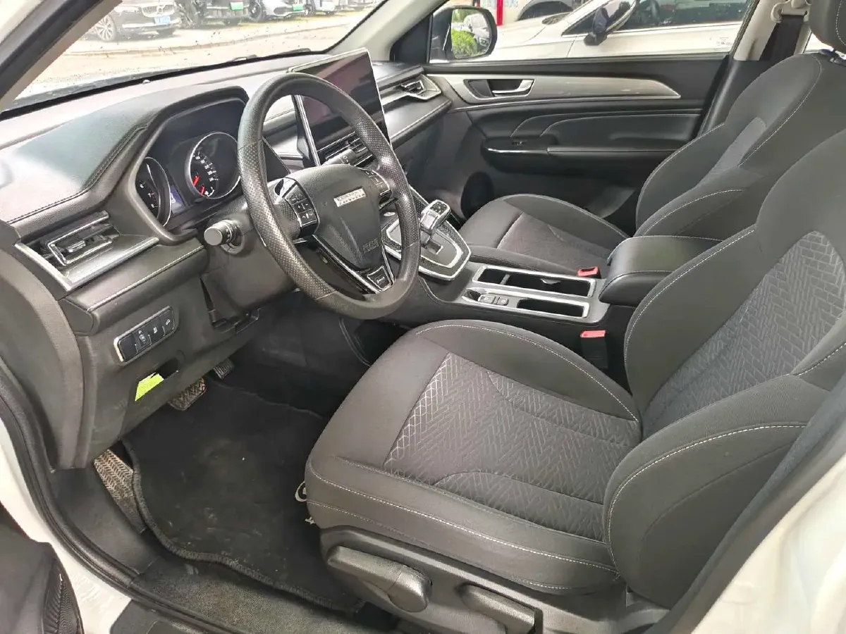 2023 Haval M6 1.5T 150HP L4 7DCT,autocango,china used car exporter,china ev exporter,chinese used car exporter,chinese used ev exporter