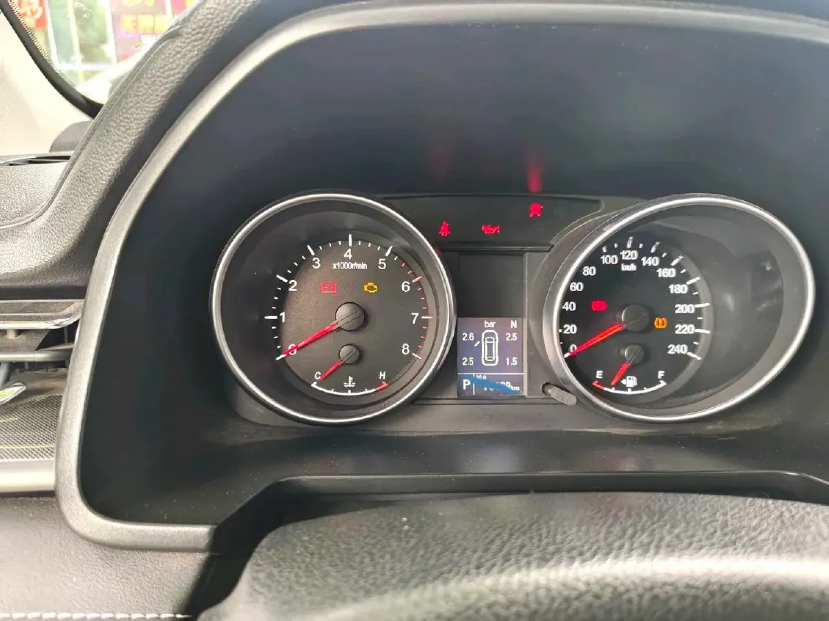 2023 Haval M6 1.5T 150HP L4 7DCT,autocango,china used car exporter,china ev exporter,chinese used car exporter,chinese used ev exporter