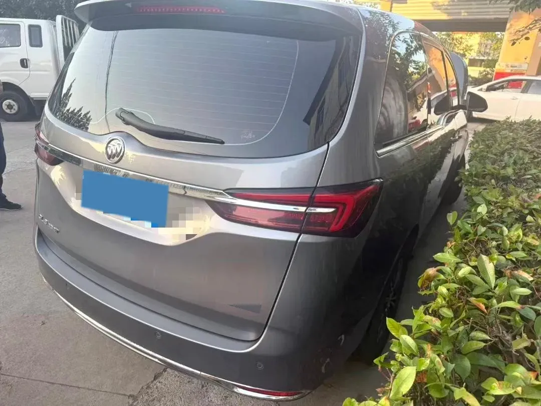 2022 Buick GL8 2.0T 237HP L4 9AT,autocango,china used car exporter,china ev exporter,chinese used car exporter,chinese used ev exporter