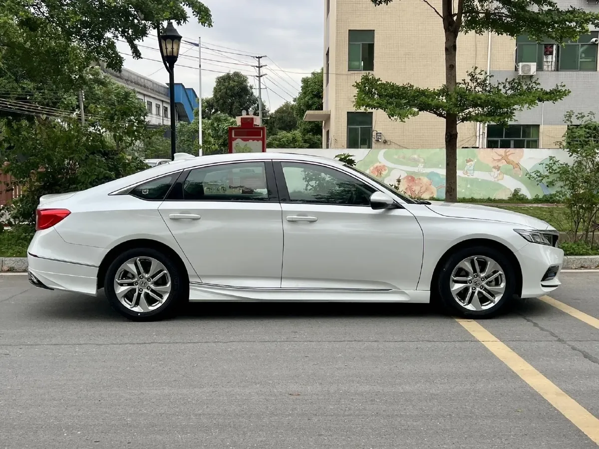 2018 Honda Accord 1.5T 194HP L4 CVT,autocango,china used car exporter,china ev exporter,chinese used car exporter,chinese used ev exporter