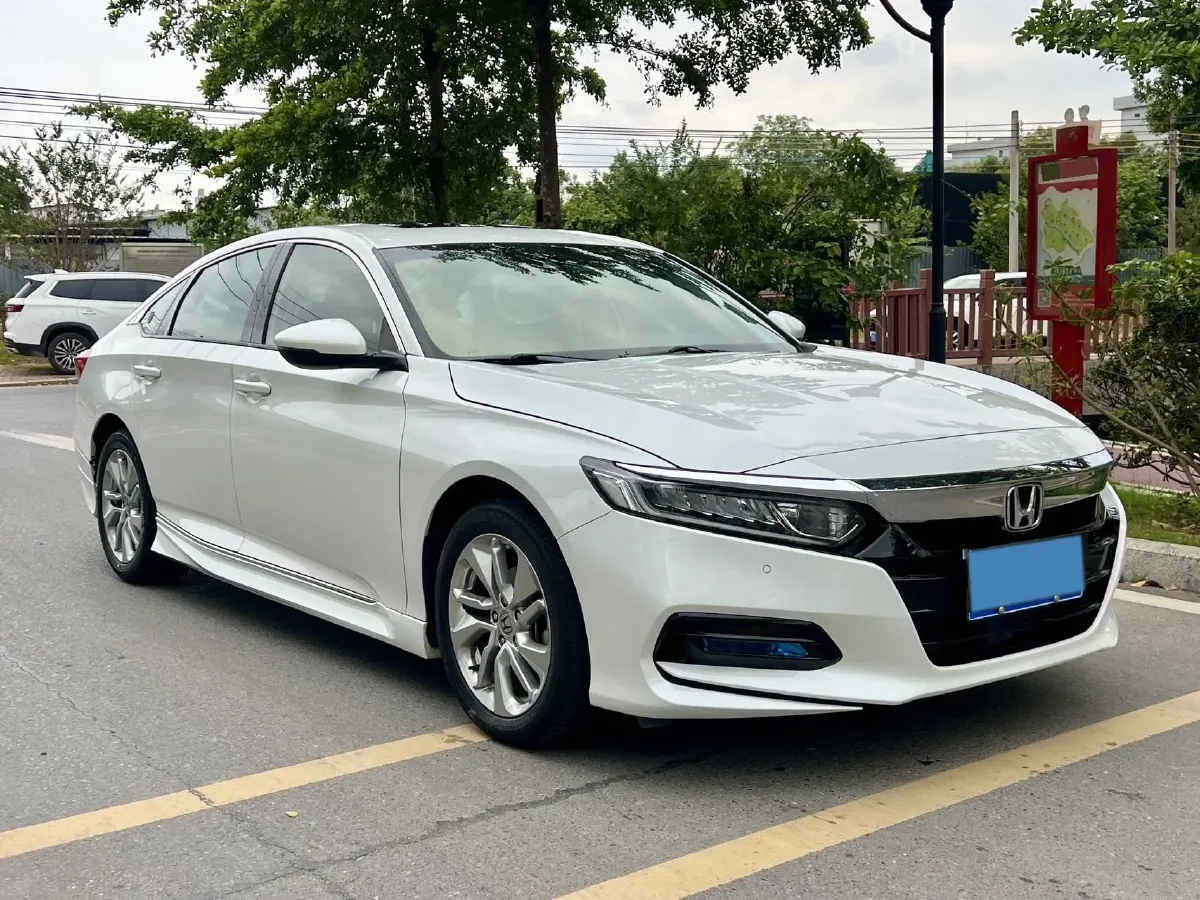 2018 Honda Accord 1.5T 194HP L4 CVT,autocango,china used car exporter,china ev exporter,chinese used car exporter,chinese used ev exporter