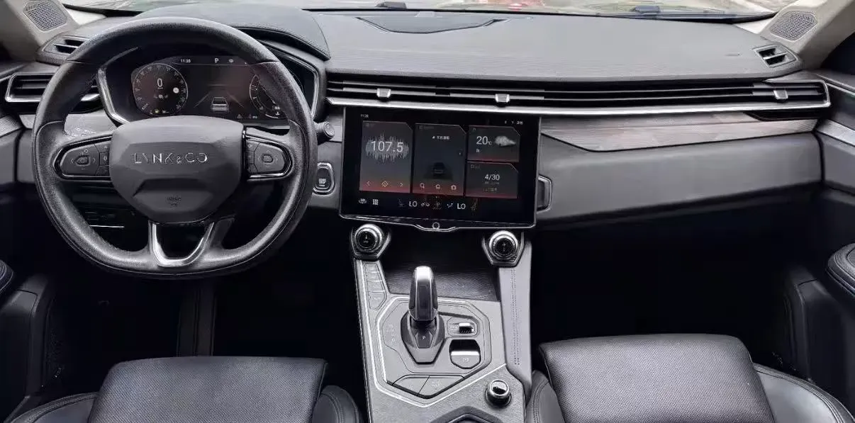 2021 LYNK&CO 01 2.0T 218HP L4 8AT,autocango,china used car exporter,china ev exporter,chinese used car exporter,chinese used ev exporter