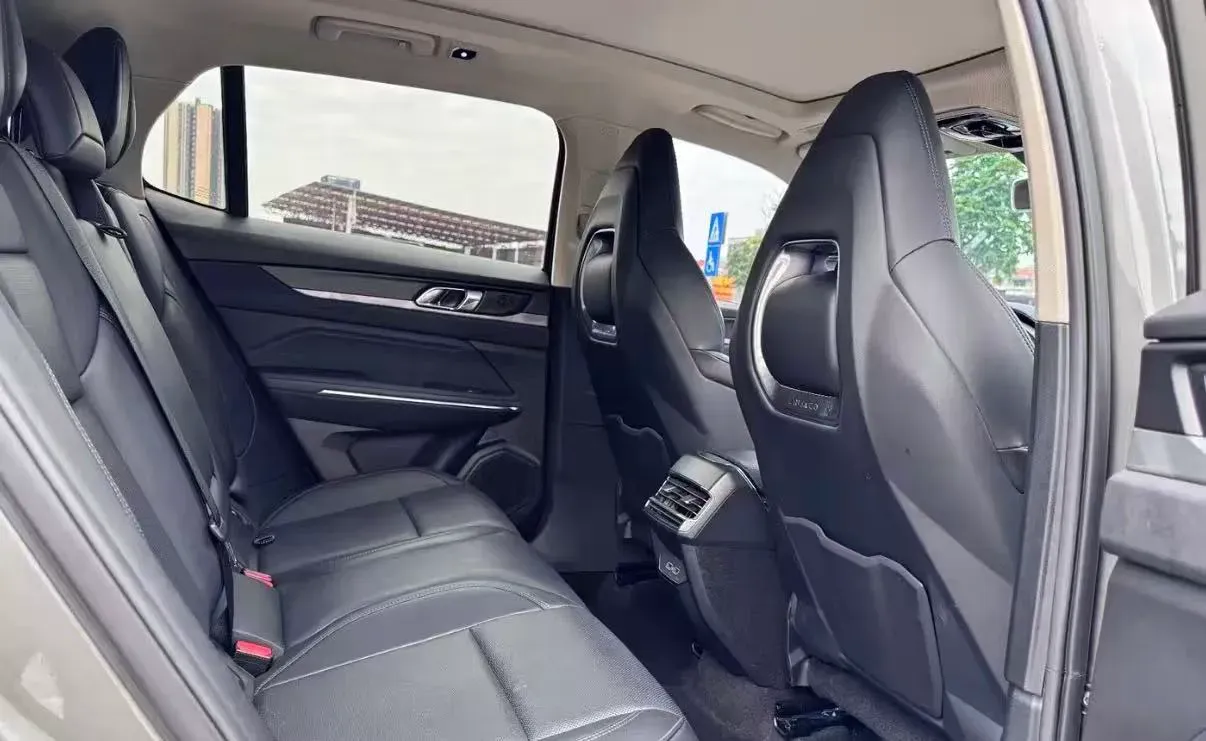 2021 LYNK&CO 01 2.0T 218HP L4 8AT,autocango,china used car exporter,china ev exporter,chinese used car exporter,chinese used ev exporter