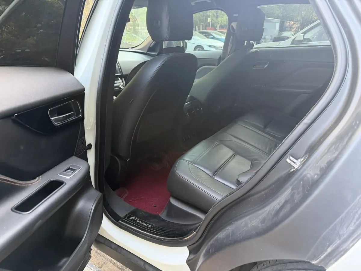 2018 Jaguar F-PACE 2.0T 250HP L4 8AT,autocango,china used car exporter,china ev exporter,chinese used car exporter,chinese used ev exporter