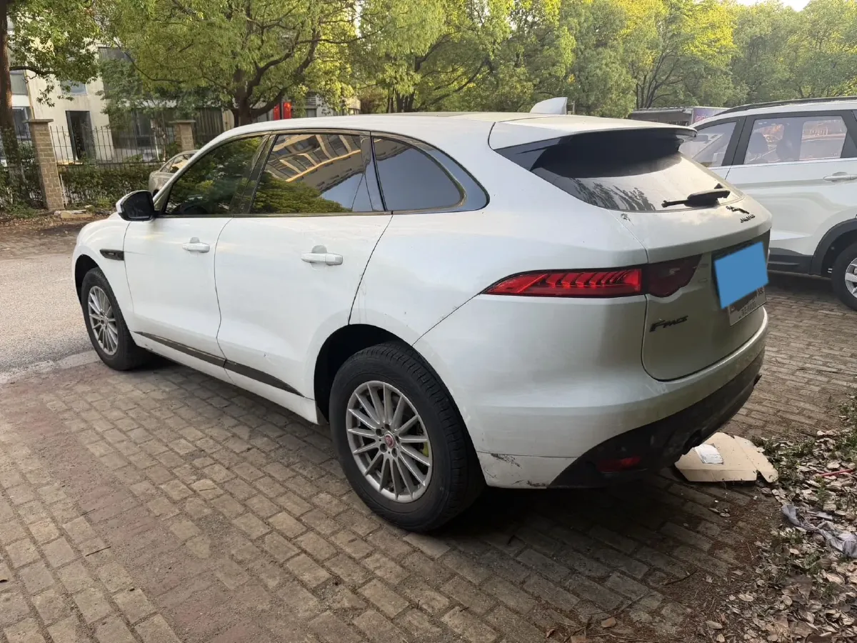 2018 Jaguar F-PACE 2.0T 250HP L4 8AT,autocango,china used car exporter,china ev exporter,chinese used car exporter,chinese used ev exporter
