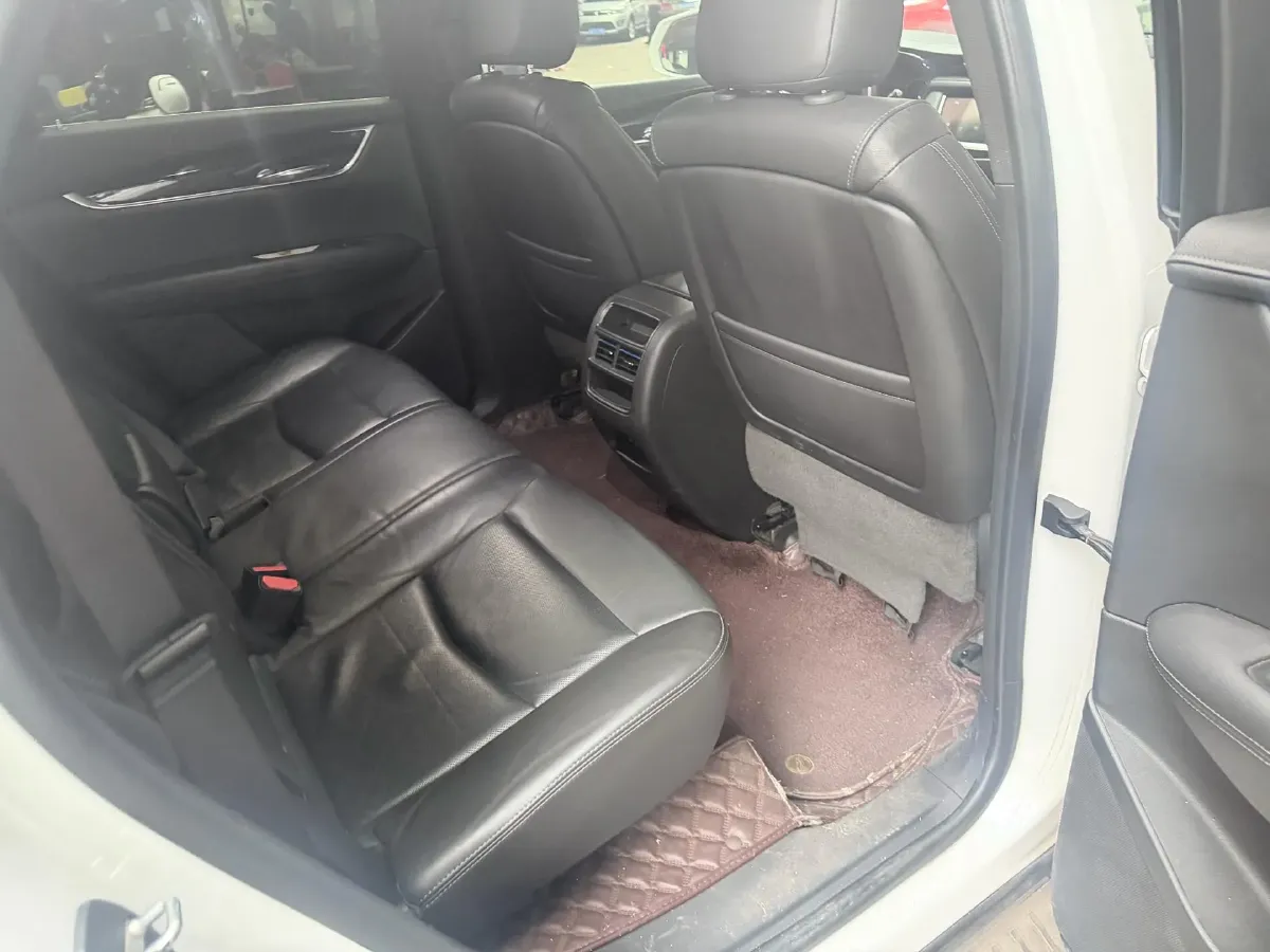 2020 Cadillac XT5 2.0T 237HP L4 9AT,autocango,china used car exporter,china ev exporter,chinese used car exporter,chinese used ev exporter