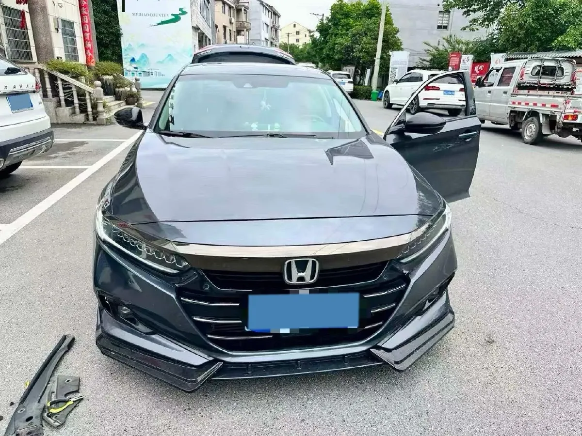 2022 Honda Accord 1.5T 194HP L4 CVT,autocango,china used car exporter,china ev exporter,chinese used car exporter,chinese used ev exporter