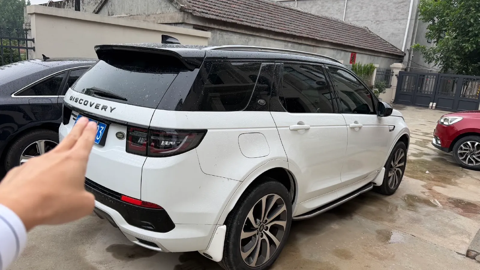 2020 Land Rover Discovery Sport 2.0T 249HP L4 9AT,autocango,china used car exporter,china ev exporter,chinese used car exporter,chinese used ev exporter