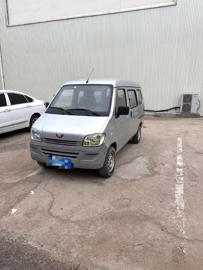 2020 WuLing ZhiGuang 1.2L 76HP L4 5MT,autocango,china used car exporter,china ev exporter,chinese used car exporter,chinese used ev exporter