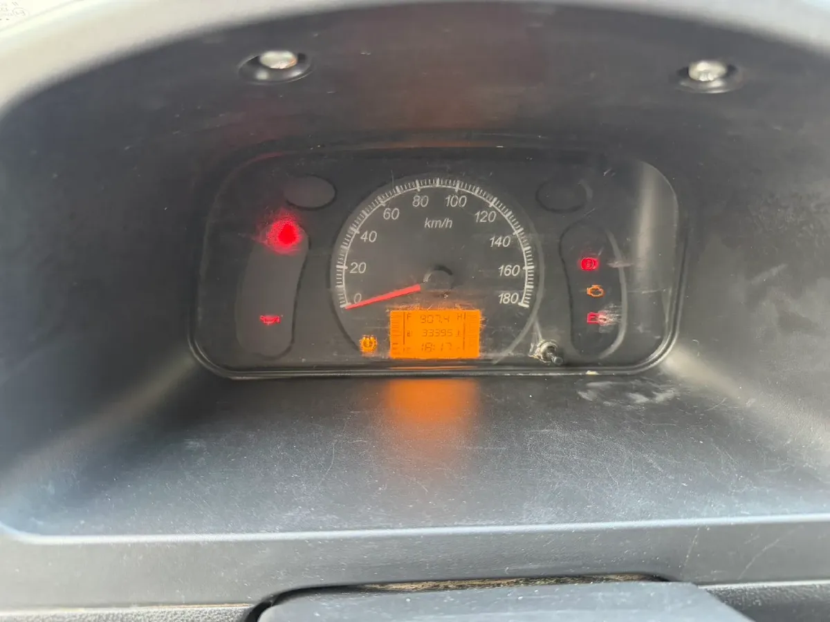 2020 WuLing ZhiGuang 1.2L 76HP L4 5MT,autocango,china used car exporter,china ev exporter,chinese used car exporter,chinese used ev exporter