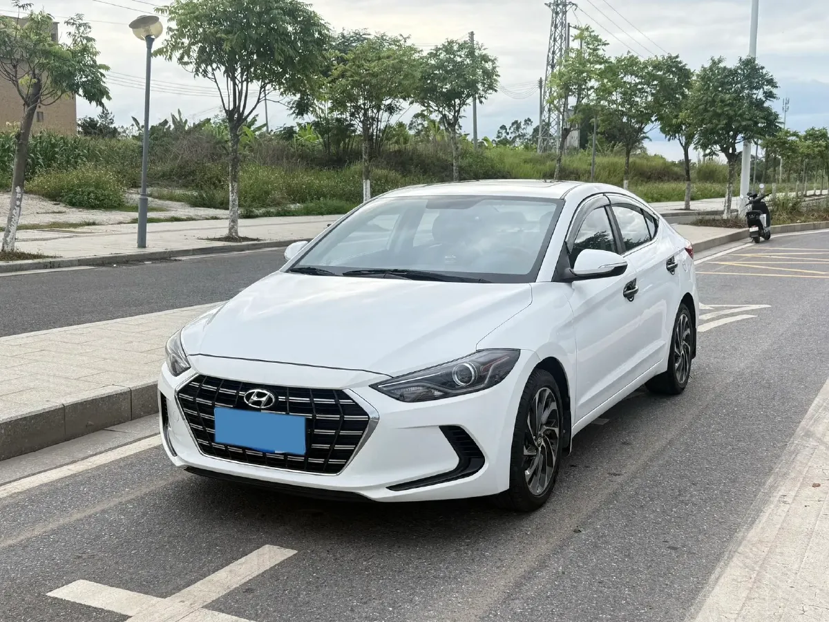 2020 Hyundai Elantra 1.5L 115HP L4 CVT,autocango,china used car exporter,china ev exporter,chinese used car exporter,chinese used ev exporter