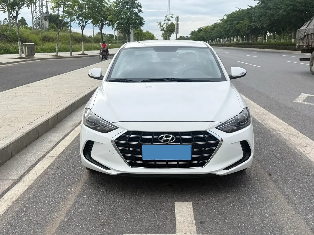 2020 Hyundai Elantra 1.5L 115HP L4 CVT,autocango,china used car exporter,china ev exporter,chinese used car exporter,chinese used ev exporter