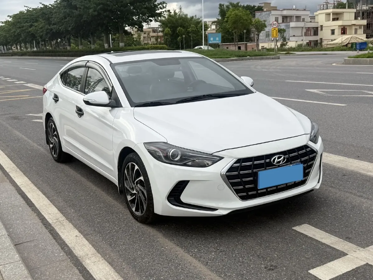 2020 Hyundai Elantra 1.5L 115HP L4 CVT,autocango,china used car exporter,china ev exporter,chinese used car exporter,chinese used ev exporter
