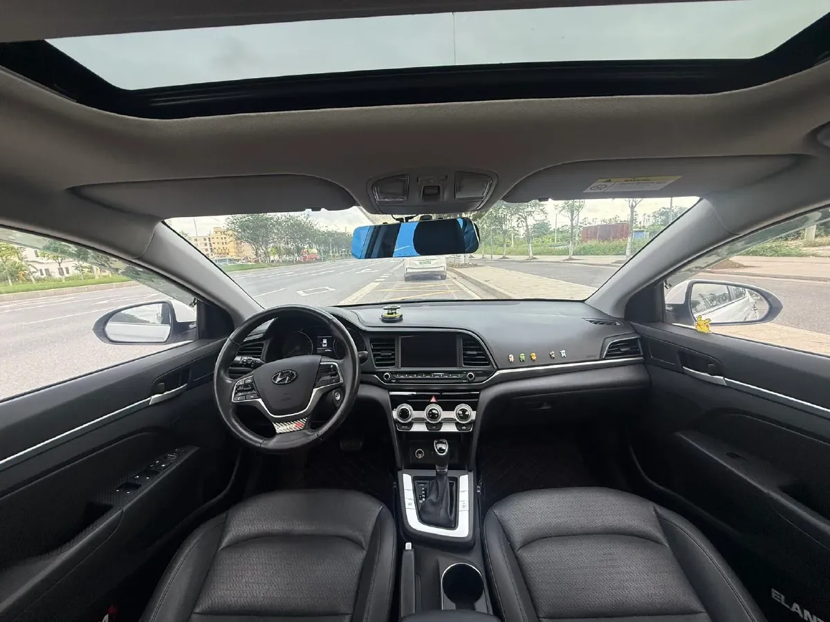 2020 Hyundai Elantra 1.5L 115HP L4 CVT,autocango,china used car exporter,china ev exporter,chinese used car exporter,chinese used ev exporter