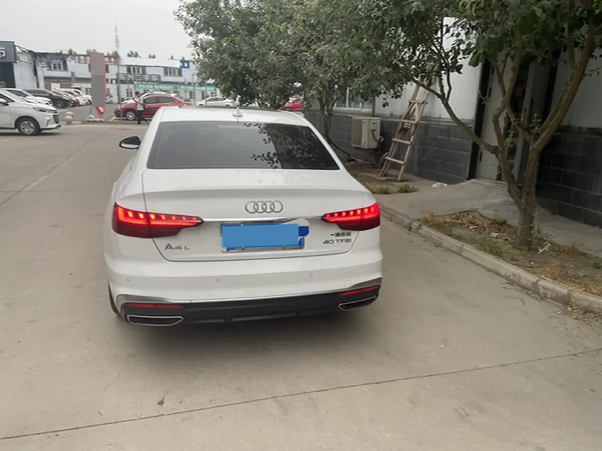 2020 Audi A4L 2.0T 190HP L4 7DCT,autocango,china used car exporter,china ev exporter,chinese used car exporter,chinese used ev exporter