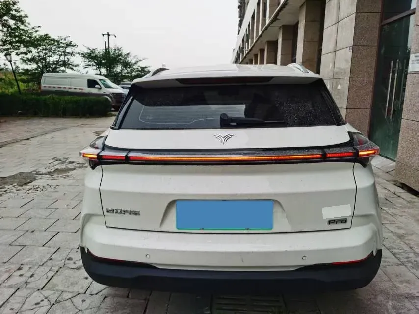2021 GAC Trumpchi M6 1.5T 169HP L4 7DCT,autocango,china used car exporter,china ev exporter,chinese used car exporter,chinese used ev exporter