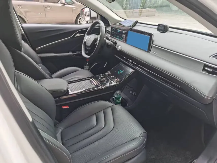 2021 GAC Trumpchi M6 1.5T 169HP L4 7DCT,autocango,china used car exporter,china ev exporter,chinese used car exporter,chinese used ev exporter