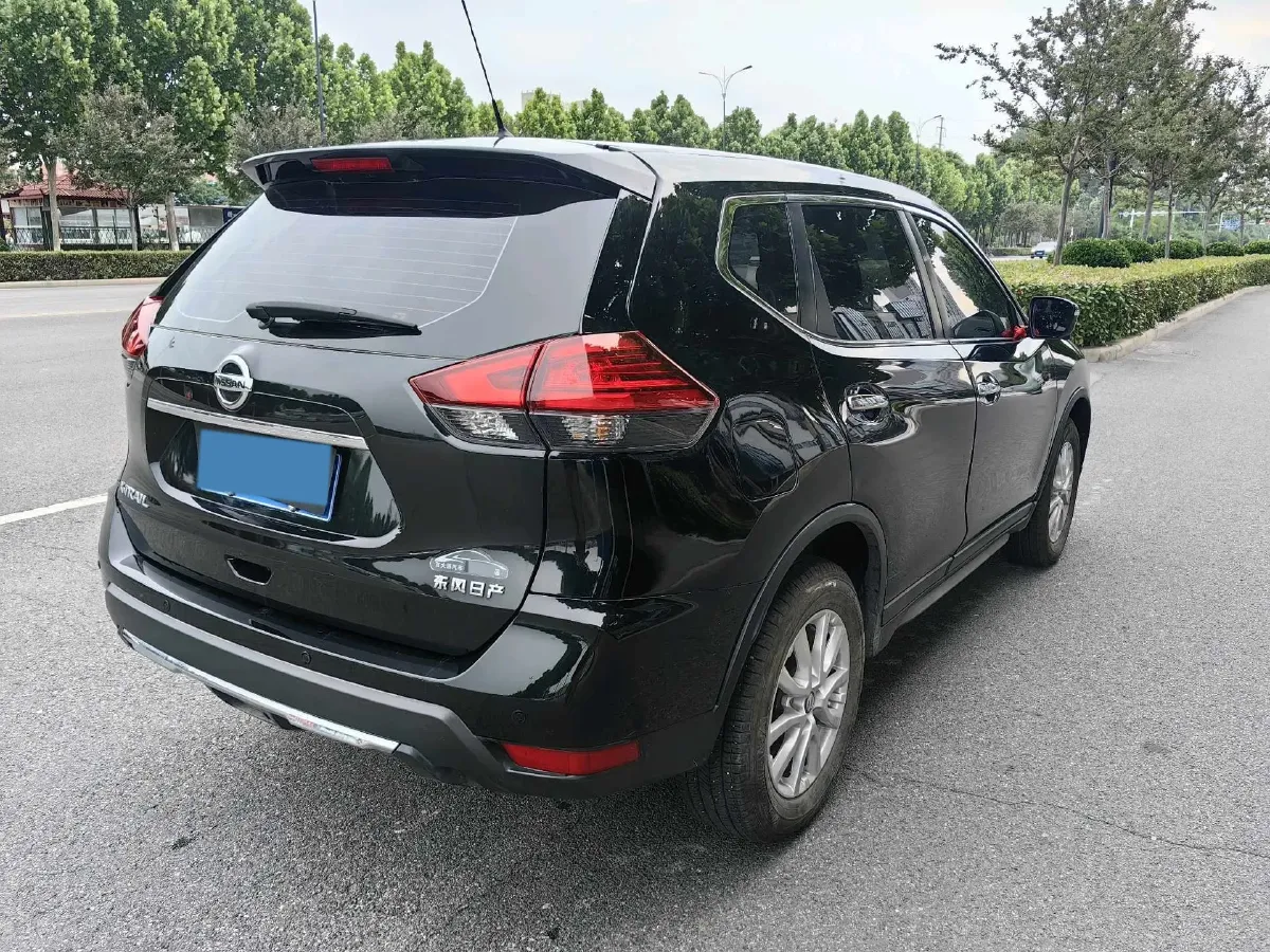 2025 Nissan X-Trail 2.0L 151HP L4 CVT,autocango,china used car exporter,china ev exporter,chinese used car exporter,chinese used ev exporter