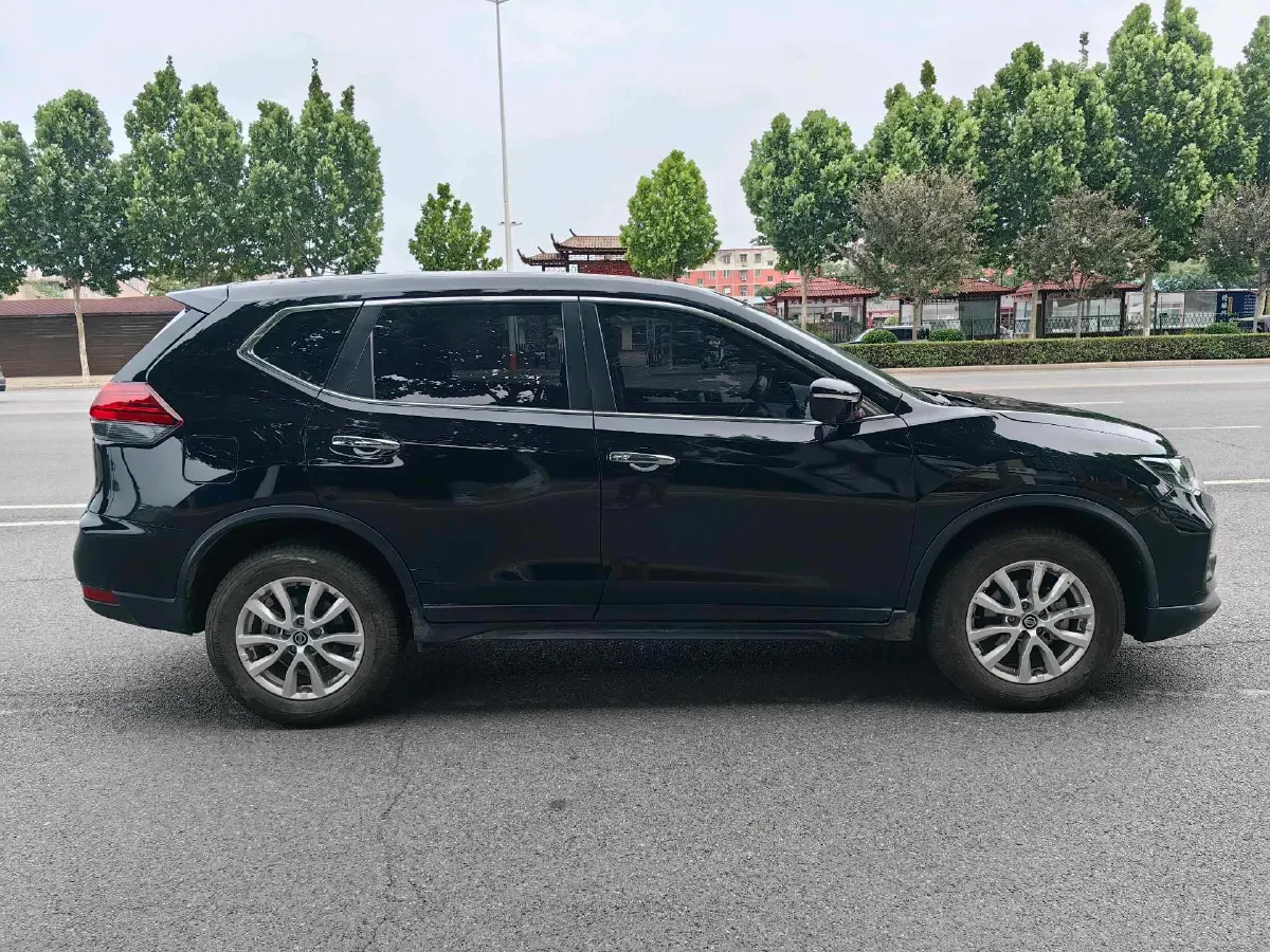 2025 Nissan X-Trail 2.0L 151HP L4 CVT,autocango,china used car exporter,china ev exporter,chinese used car exporter,chinese used ev exporter