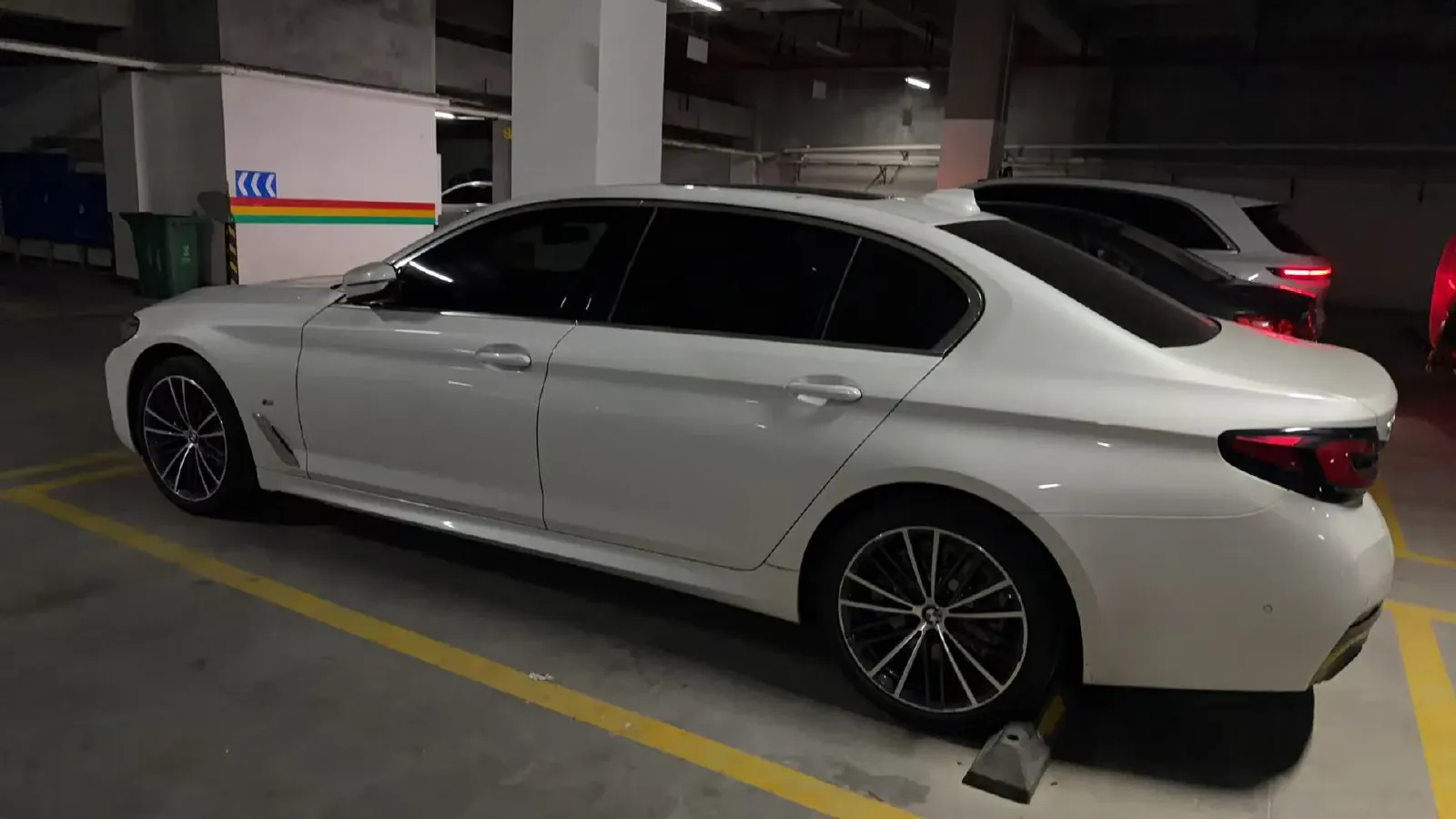 2023 BMW 5 Series 2.0T 245HP L4 8AT,autocango,china used car exporter,china ev exporter,chinese used car exporter,chinese used ev exporter