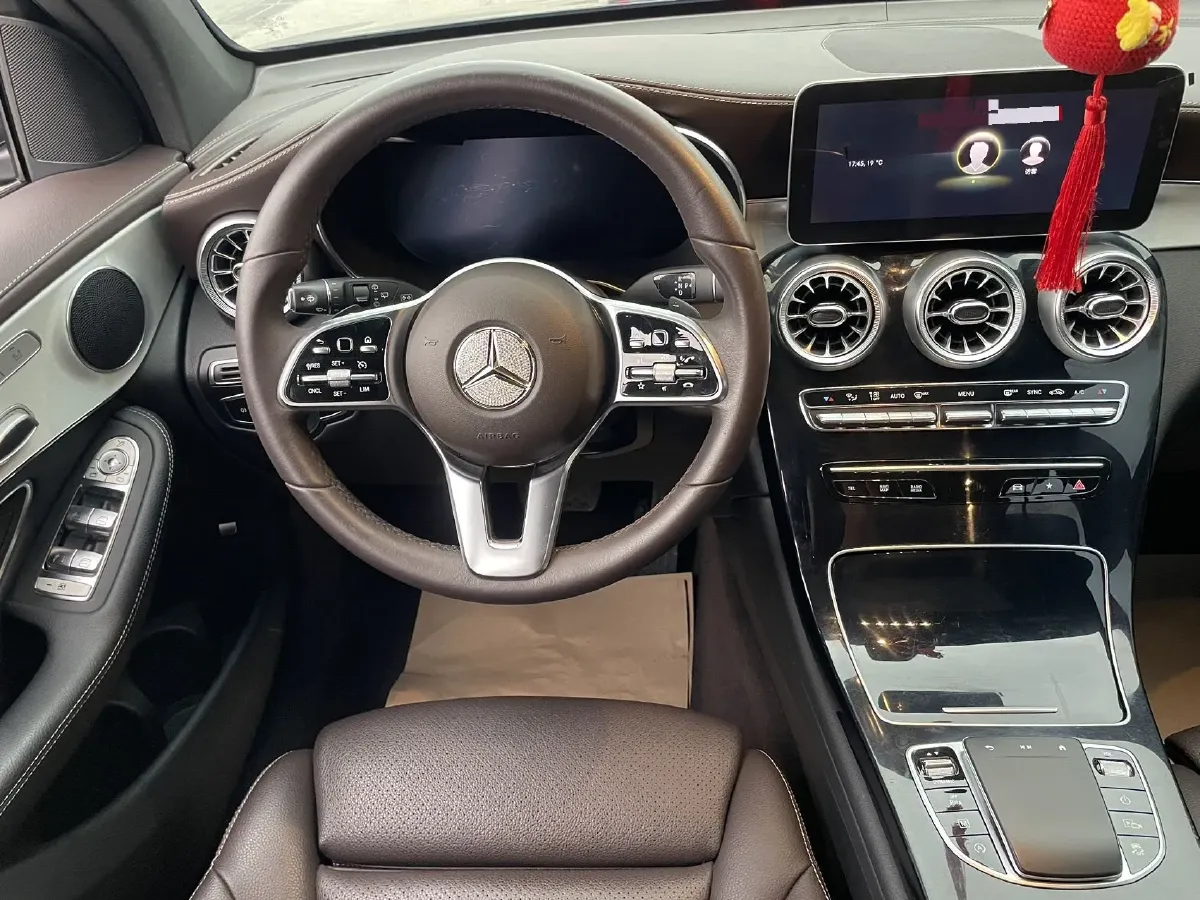 2022 Mercedes-Benz GLC Class 2.0T 197HP L4 9AT,autocango,china used car exporter,china ev exporter,chinese used car exporter,chinese used ev exporter