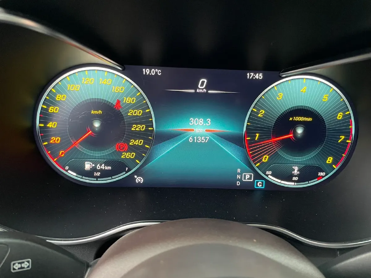 2022 Mercedes-Benz GLC Class 2.0T 197HP L4 9AT,autocango,china used car exporter,china ev exporter,chinese used car exporter,chinese used ev exporter