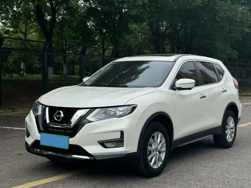 2023 Nissan X-Trail 2.0L 151HP L4 CVT,autocango,china used car exporter,china ev exporter,chinese used car exporter,chinese used ev exporter